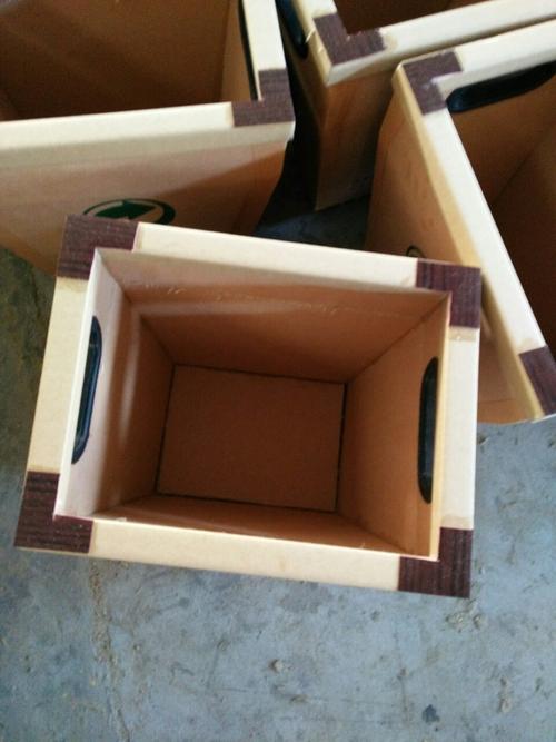 湖南厂家蜂窝纸箱垃圾箱纸板瓦楞纸箱卫生纸棺